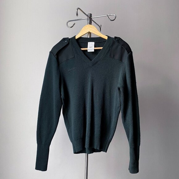 🍂 Vintage Dark Green Wool Military V-Neck Sweater by Logistik  Made in Canada - Picture 1 of 5